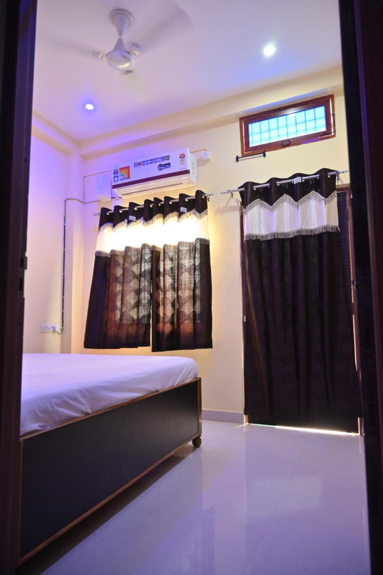 Guest house New Kashi Paying *